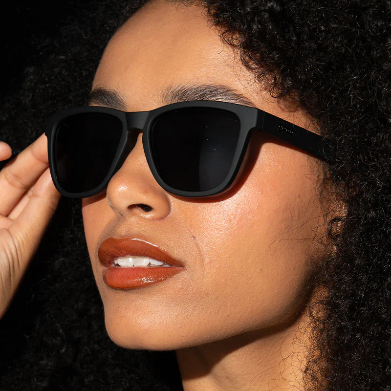 Load image into Gallery viewer, Goodr OG Sunglasses