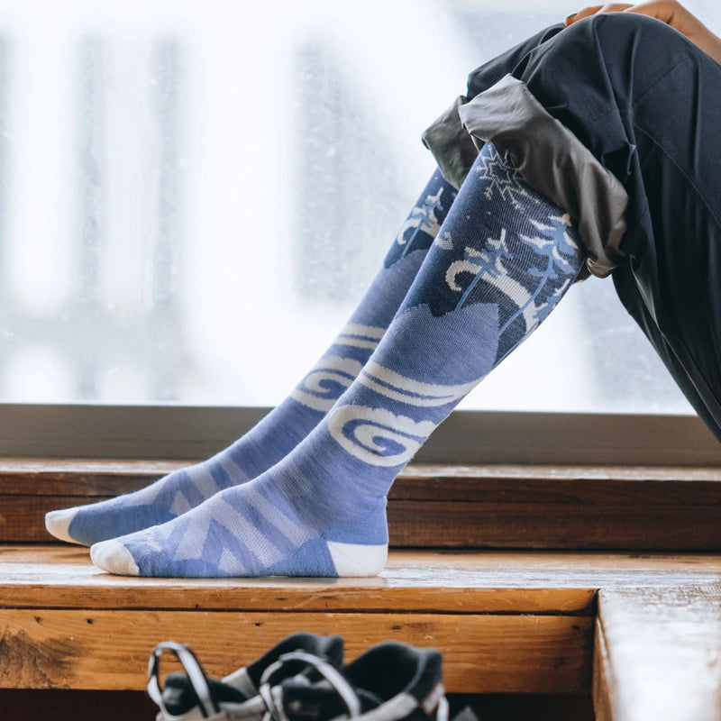Load image into Gallery viewer, Darn Tough Women&#39;s Swirlwind OTC Lightweight With Cushion Ski Socks
