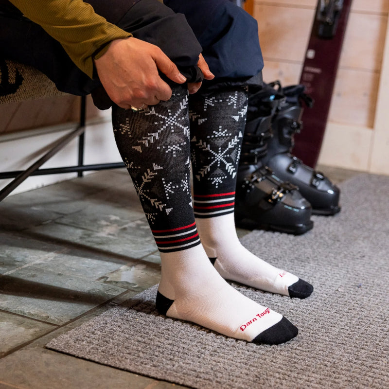 Load image into Gallery viewer, Darn Tough Women's Snowfall Over-the-Calf Midweight Cushion Snow Socks
