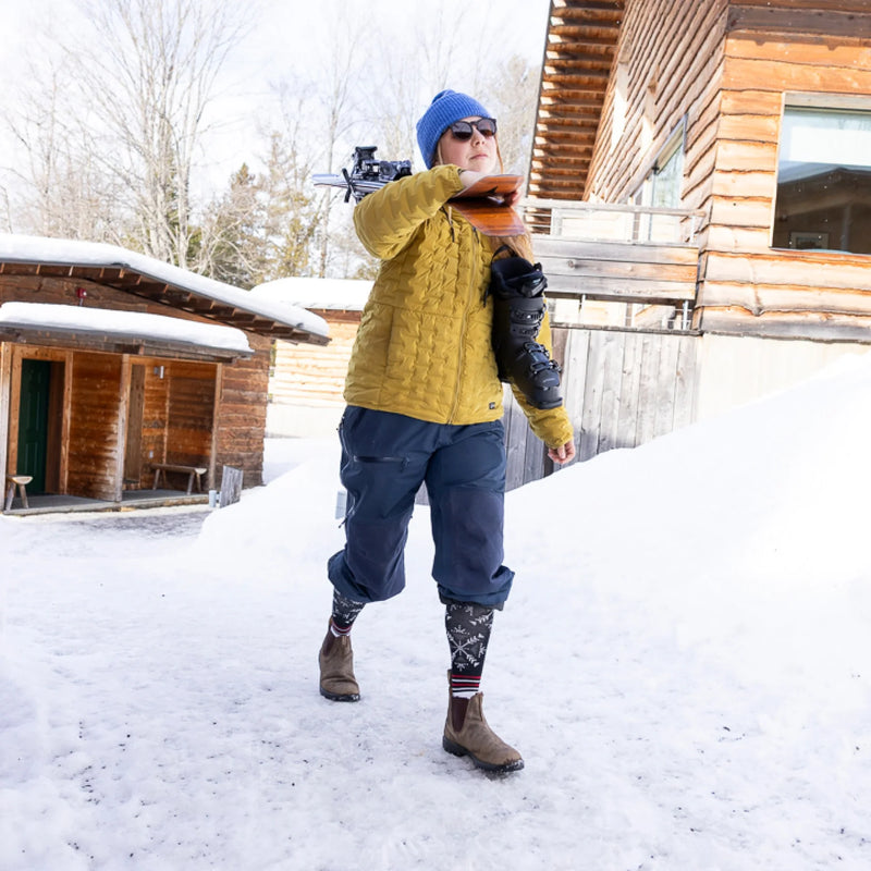 Load image into Gallery viewer, Darn Tough Women's Snowfall Over-the-Calf Midweight Cushion Snow Socks
