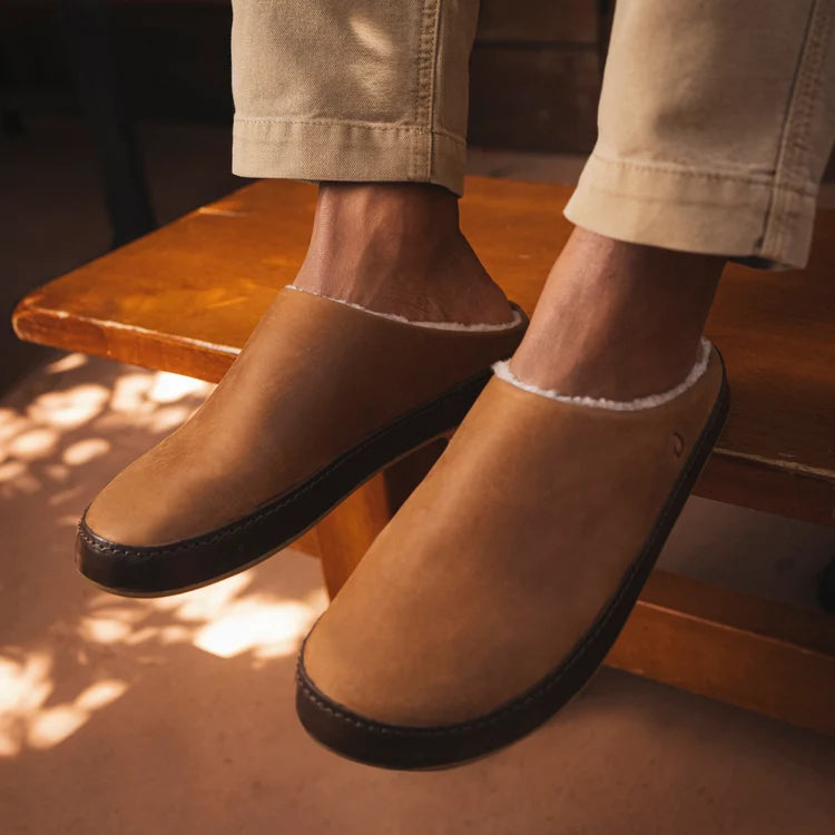 Load image into Gallery viewer, Olukai Men's Lol'i Mule Slipper
