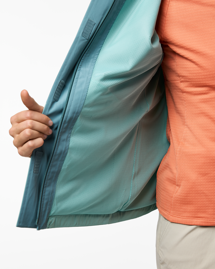 Load image into Gallery viewer, Cotopaxi Women's Rayu Rain Jacket - Ski &amp; Tennis Station
