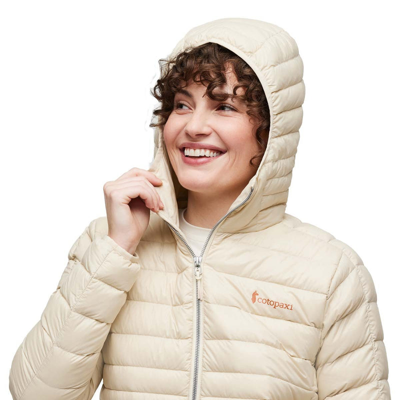 Load image into Gallery viewer, Cotopaxi Women&#39;s Fuego Hooded Down Jacket 2026
