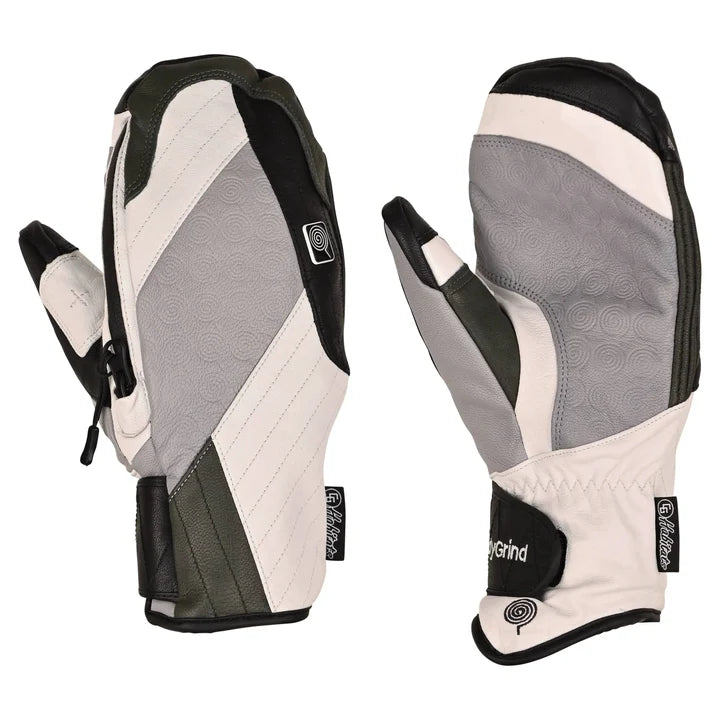 Load image into Gallery viewer, CG Habitats Handbag Mitten
