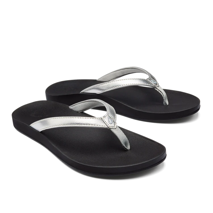 Load image into Gallery viewer, OluKai Women&#39;s Puawe Sandal
