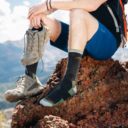 Darn Tough Men's Hiker Boot Midweight Hiking Socks