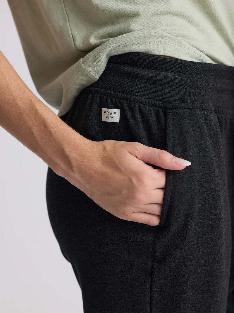 Load image into Gallery viewer, Free Fly Women&#39;s Bamboo Lightweight Fleece Jogger
