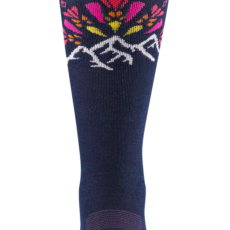 Load image into Gallery viewer, Darn Tough Women&#39;s Daybreak Over-The-Calf Midweight Snow Sock
