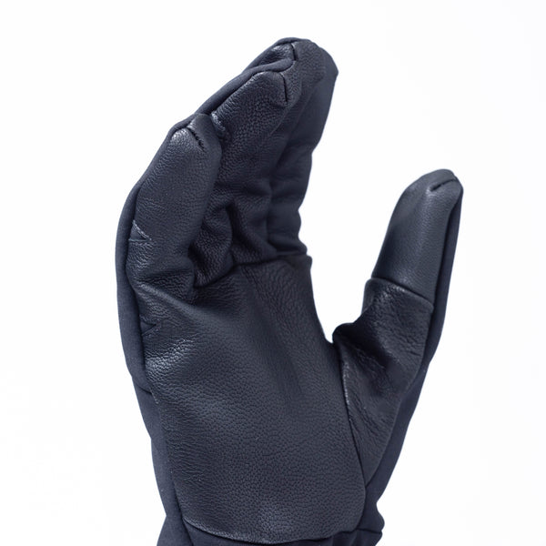 Load image into Gallery viewer, Outdoor Research Women's Stormtracker Sensor Windbloc Glove
