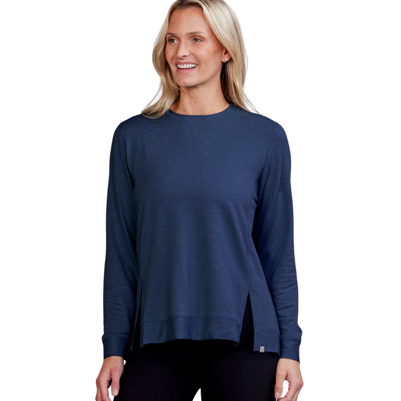 Load image into Gallery viewer, Tasc x Ski and Tennis Station Women's Riverwalk Sweatshirt 2.0 - Ski &amp; Tennis Station
