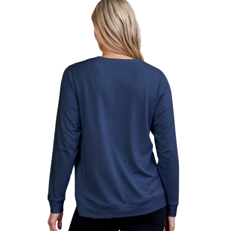 Load image into Gallery viewer, Tasc x Ski and Tennis Station Women's Riverwalk Sweatshirt 2.0 - Ski &amp; Tennis Station
