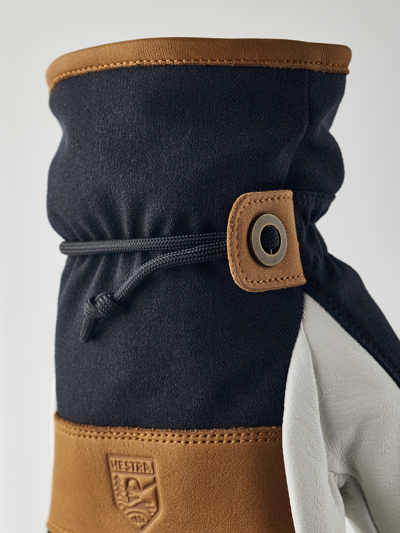 Load image into Gallery viewer, Hestra Women's Voss CZone Mitt
