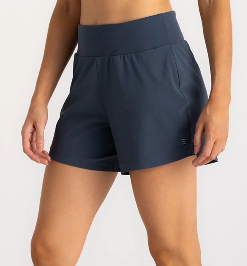 Load image into Gallery viewer, Free Fly Women&#39;s 5&quot; Bamboo Lined Active Breeze Short
