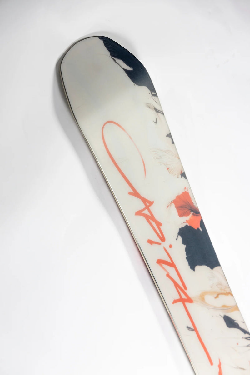 Load image into Gallery viewer, Capita Women's Birds of a Feather Snowboard 2027
