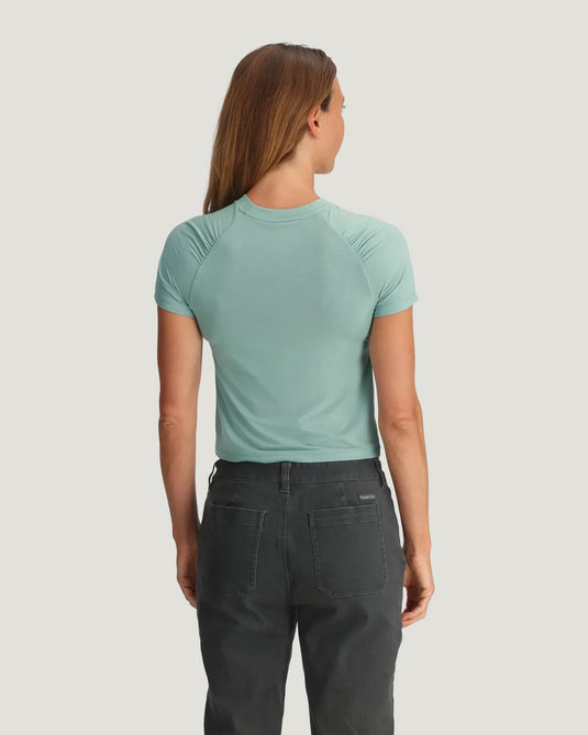 Free Fly Women's Elevate Lightweight Fitted Tee - Ski & Tennis Station