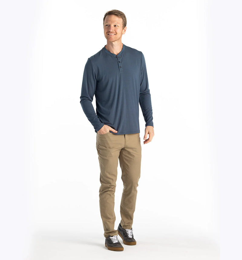 Load image into Gallery viewer, Free Fly Men&#39;s Bamboo Flex Long Sleeve Henley
