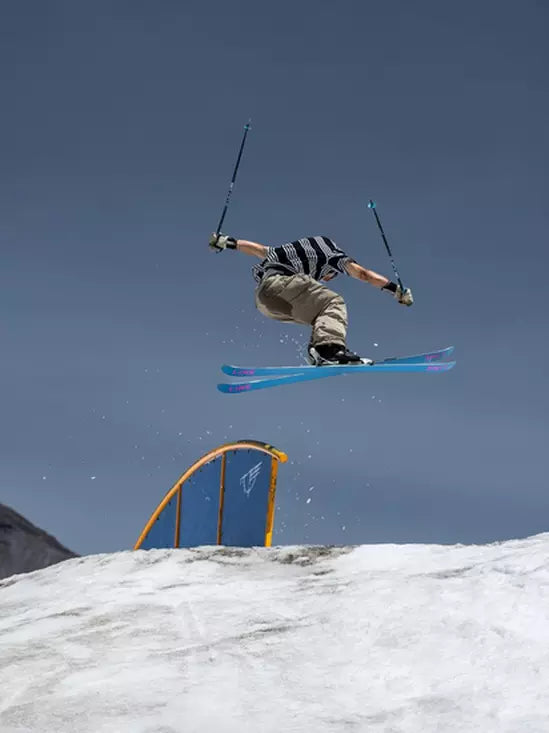 Load image into Gallery viewer, Line Honey Badger Skis 2024 - Ski &amp; Tennis Station
