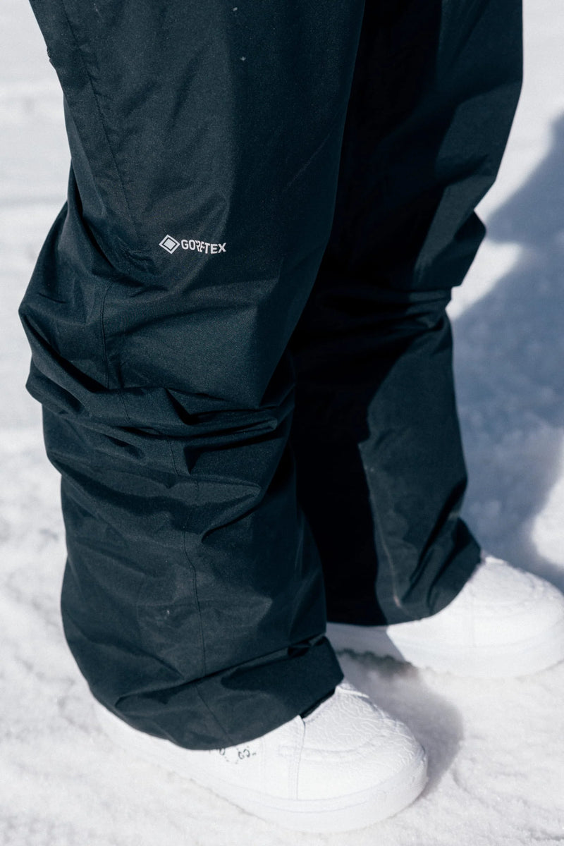 Load image into Gallery viewer, 686 Men's GORE-TEX Core Shell Pants 2027
