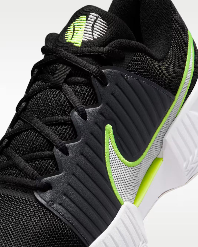 Load image into Gallery viewer, Nike Men's GP Challenge Pro Tennis Shoes
