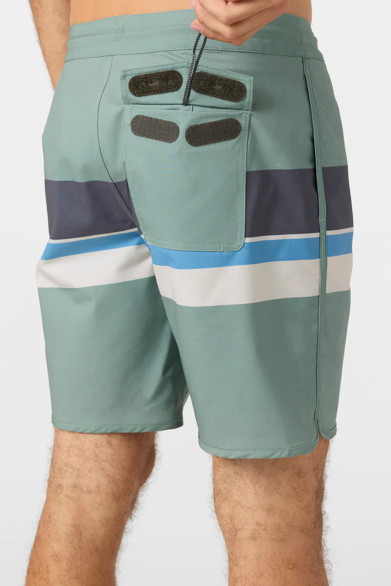 Load image into Gallery viewer, O&#39;Neil Men&#39;s Cruzer Scallop 18 Boardshort
