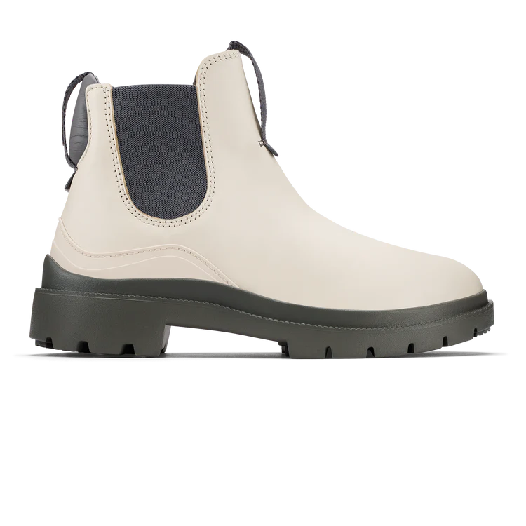 Load image into Gallery viewer, OluKai Women&#39;s Hehi Chelsea Boots
