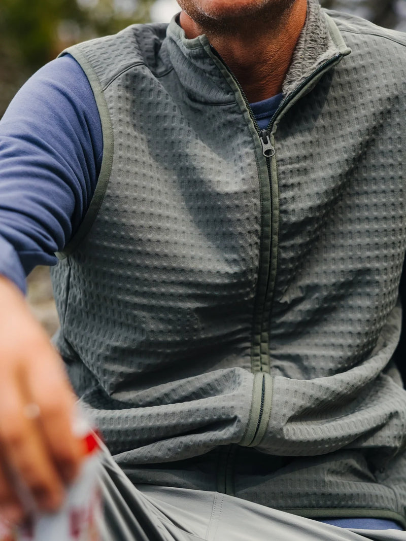 Load image into Gallery viewer, Free Fly Men's Gridback Fleece Vest
