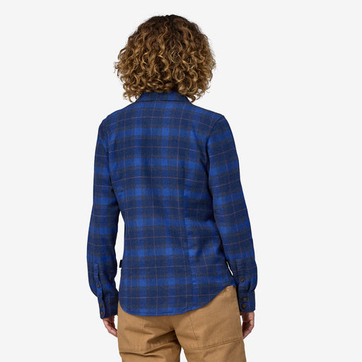 Load image into Gallery viewer, Patagonia Women&#39;s Long-Sleeved Organic Cotton Midweight Fjord Flannel Shirt - Ski &amp; Tennis Station
