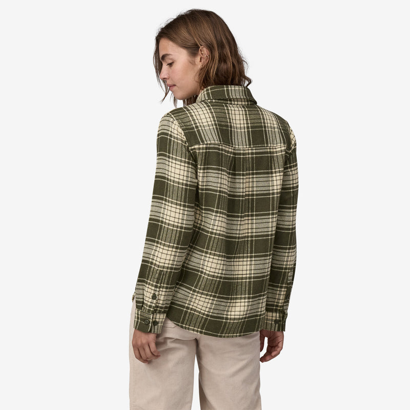 Load image into Gallery viewer, Patagonia Women&#39;s Fjord Flannel Shirt
