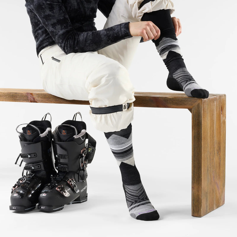 Load image into Gallery viewer, Smartwool Women's Ski Targeted Cushion Pattern OTC Socks 2027
