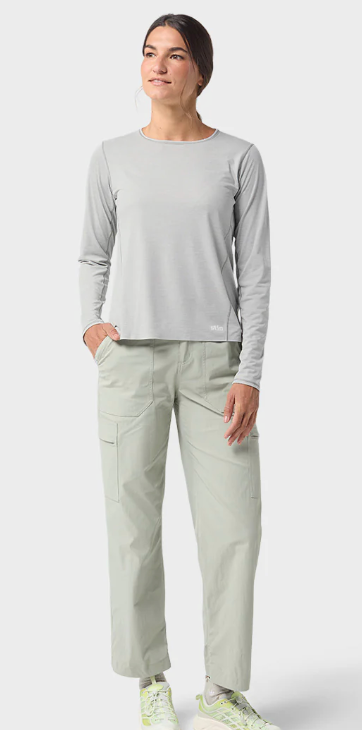 Load image into Gallery viewer, Stio Women's Lucent Tee Long Sleeve - Ski &amp; Tennis Station
