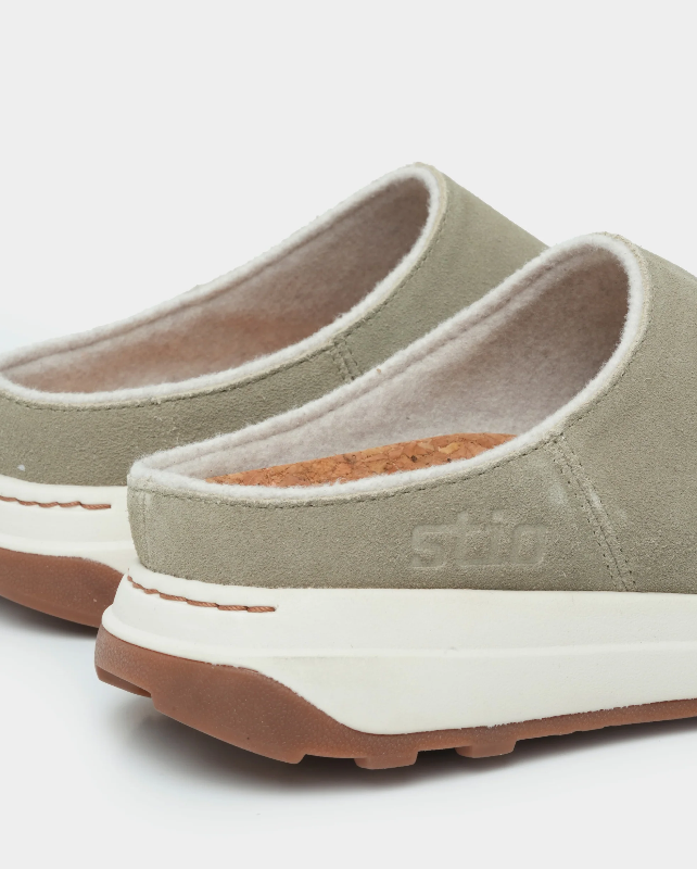 Load image into Gallery viewer, Stio Women's Mountain Towner Clog 2027
