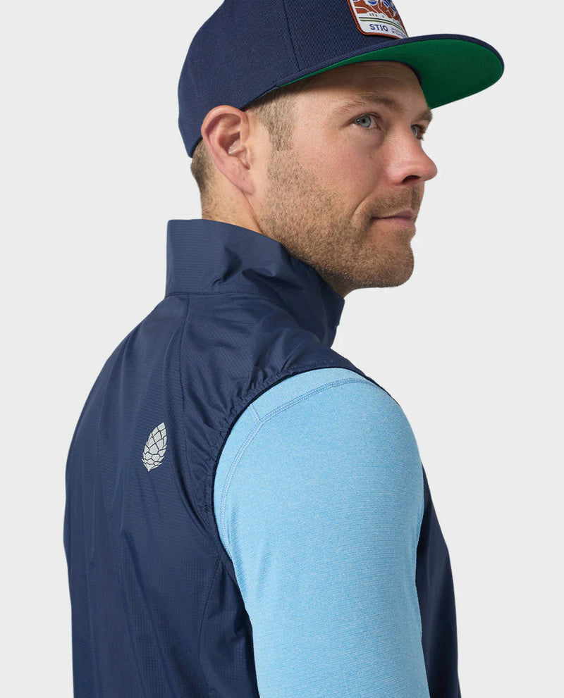 Load image into Gallery viewer, Stio Men&#39;s Second Light Vest
