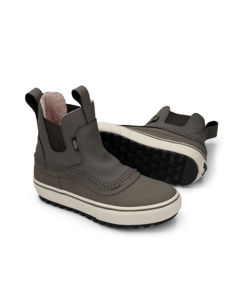 Load image into Gallery viewer, Van&#39;s MTE Standard Mid Chelsea Waterproof Snow Boots
