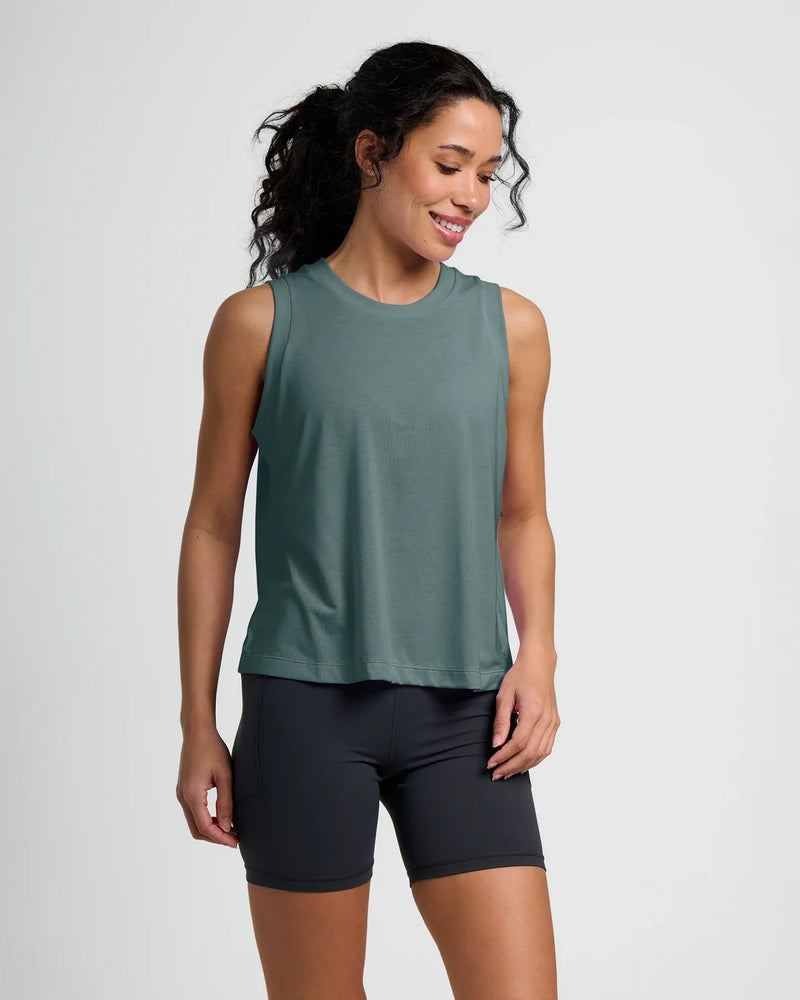 Load image into Gallery viewer, Free Fly Women's Elevate Lightweight Tank - Ski &amp; Tennis Station
