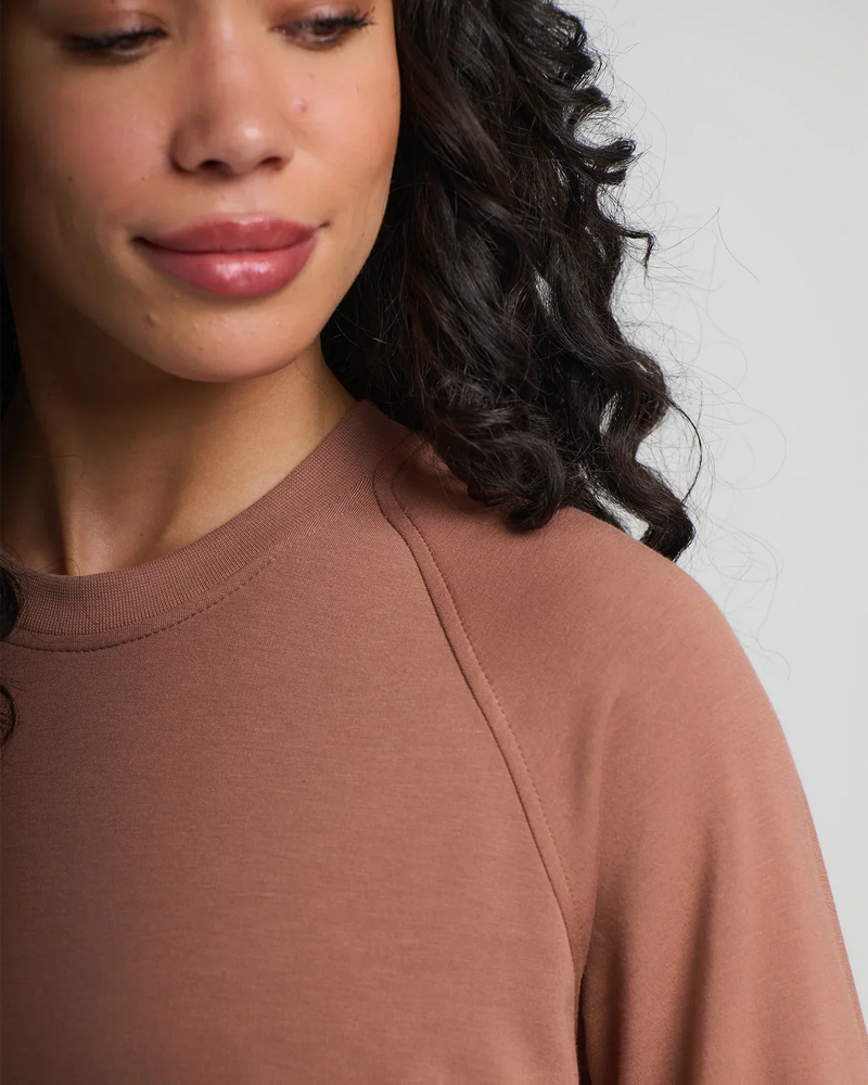 Load image into Gallery viewer, Free Fly Women&#39;s Bamboo Lightweight Fleece Crew 2026
