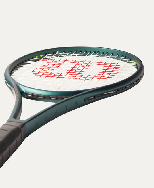 Wilson Blade 100UL V9 tennis Racquet