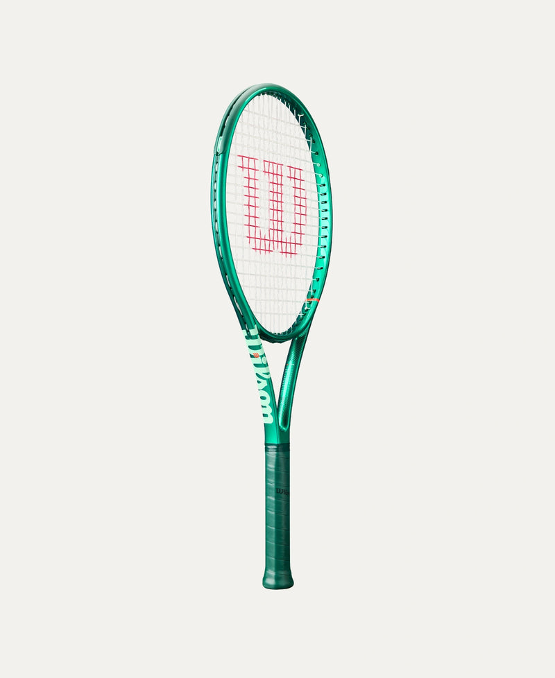 Load image into Gallery viewer, Wilson Blade 104 V10 Tennis Racket - Ski &amp; Tennis Station
