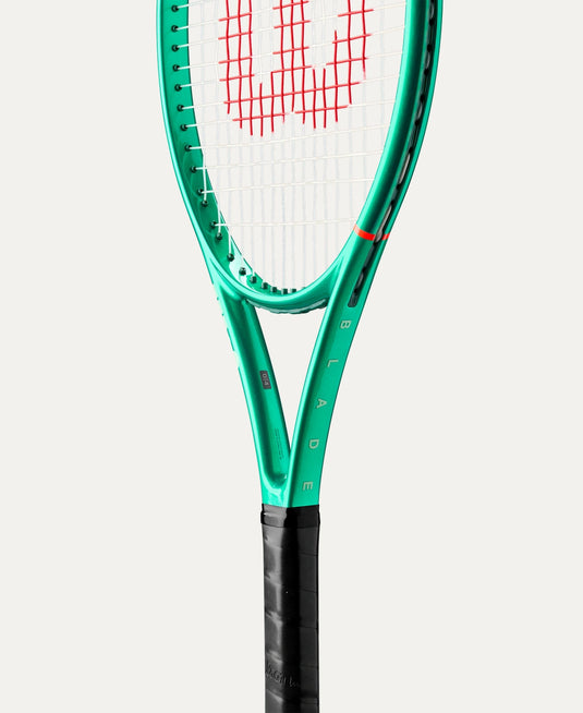 Wilson Blade 26 V10 Junior Tennis Racket