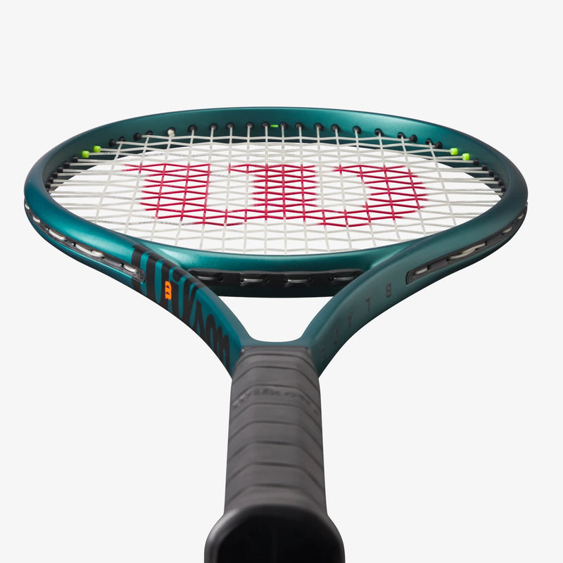 Load image into Gallery viewer, Wilson Blade 100L V9 Tennis Racquet
