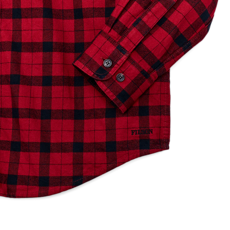 Load image into Gallery viewer, Filson Men's Alaskan Guide Shirt - Ski &amp; Tennis Station
