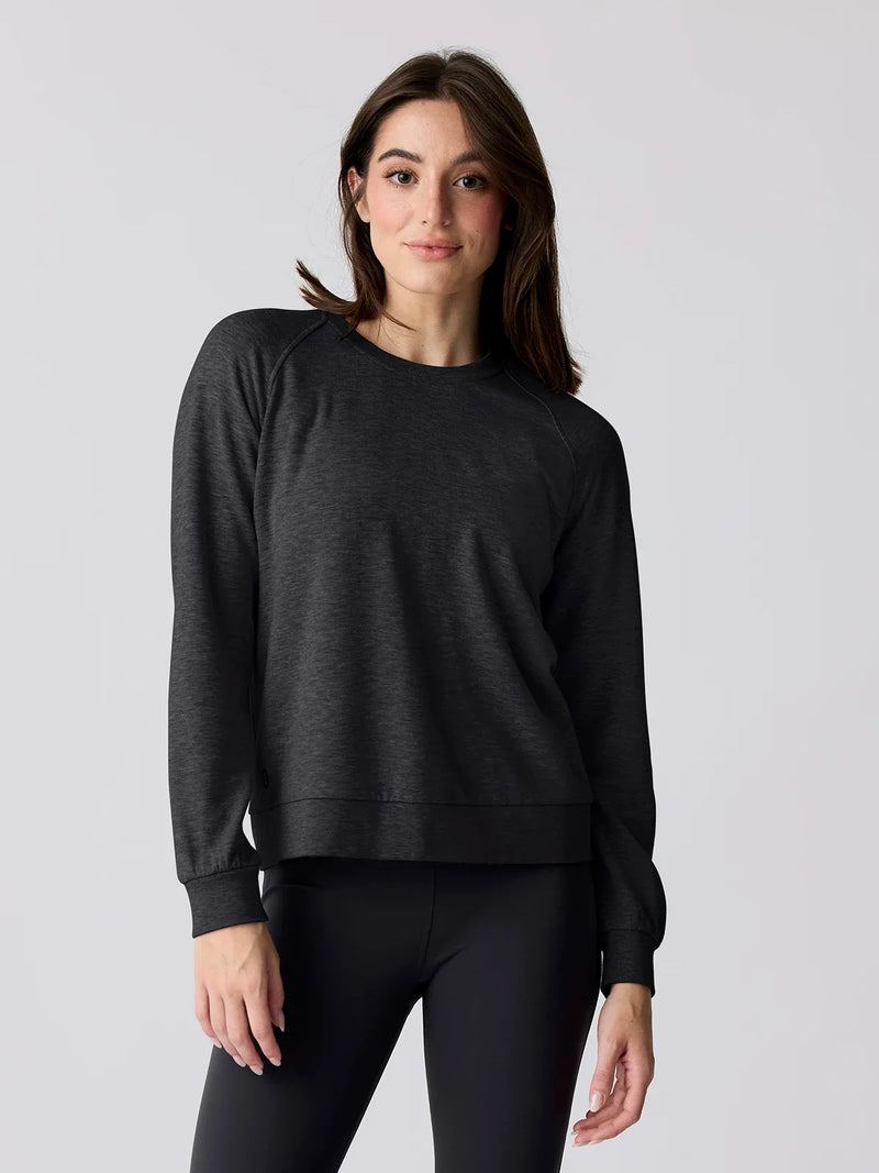 Load image into Gallery viewer, Free Fly Women's Bamboo Lightweight Fleece Crew
