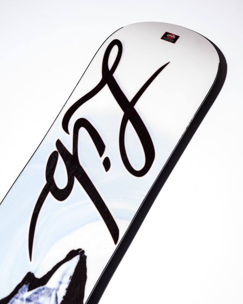 Load image into Gallery viewer, Lib Tech Women's Cortado Snowboard 2027
