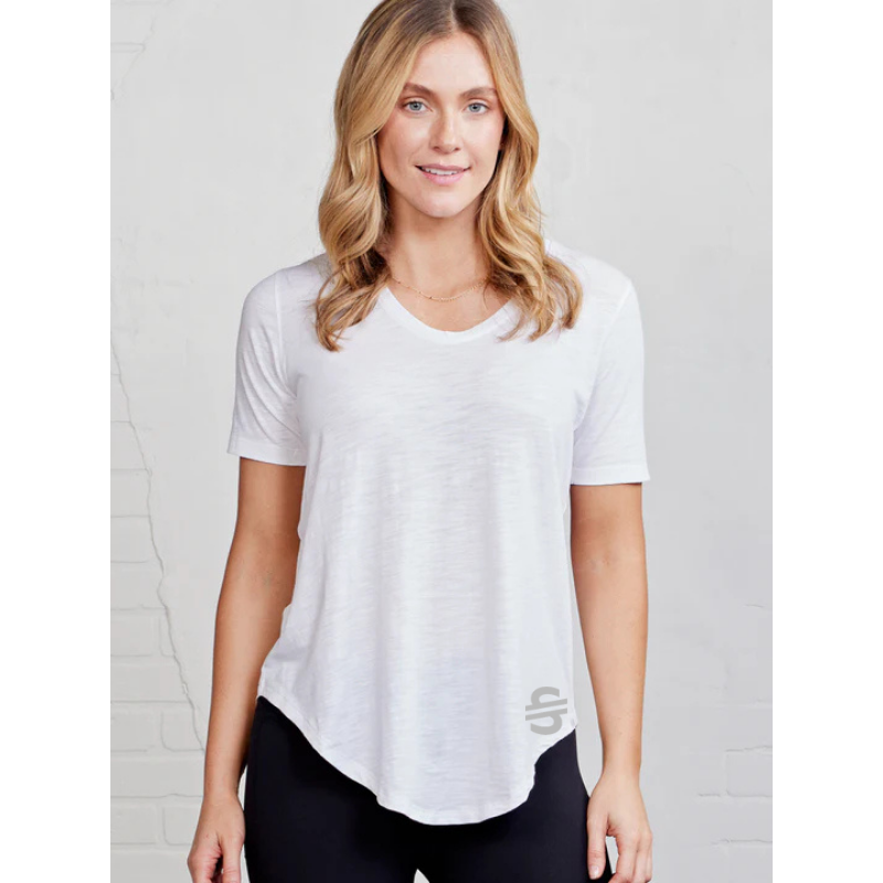 Load image into Gallery viewer, Tasc x Ski and Tennis Station Women's Longline T-Shirt - Ski &amp; Tennis Station
