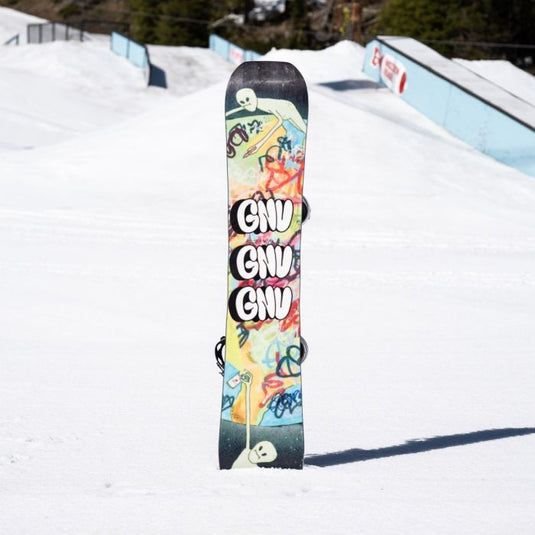 GNU Men's C Money Snowboard 2026