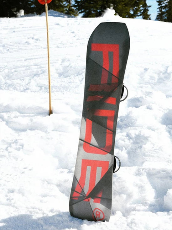 Load image into Gallery viewer, Ride Men's Twinpig Snowboard 2027
