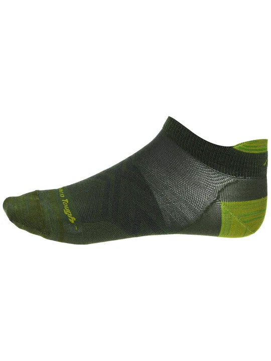 Load image into Gallery viewer, Darn Tough Men&#39;s Run No Show Tab Ultra-Lightweight w/ Cushion
